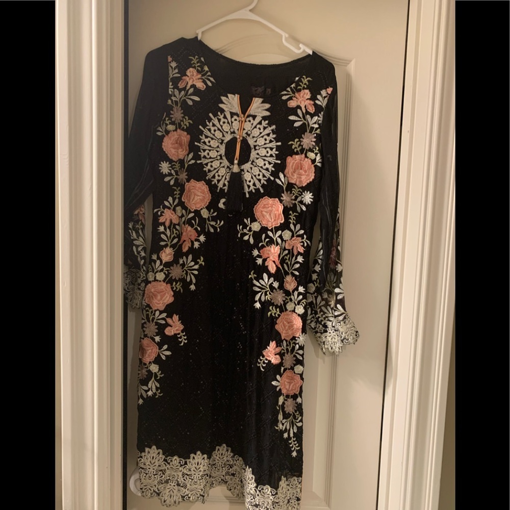 Embroidered chiffon three piece dress..,